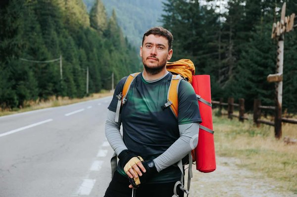 Comment organiser une expédition pour gravir le mont Elbrouz, Russie : itinéraires et préparations ?